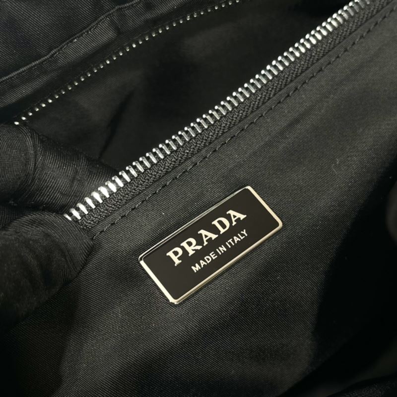 Pra*a tote bags